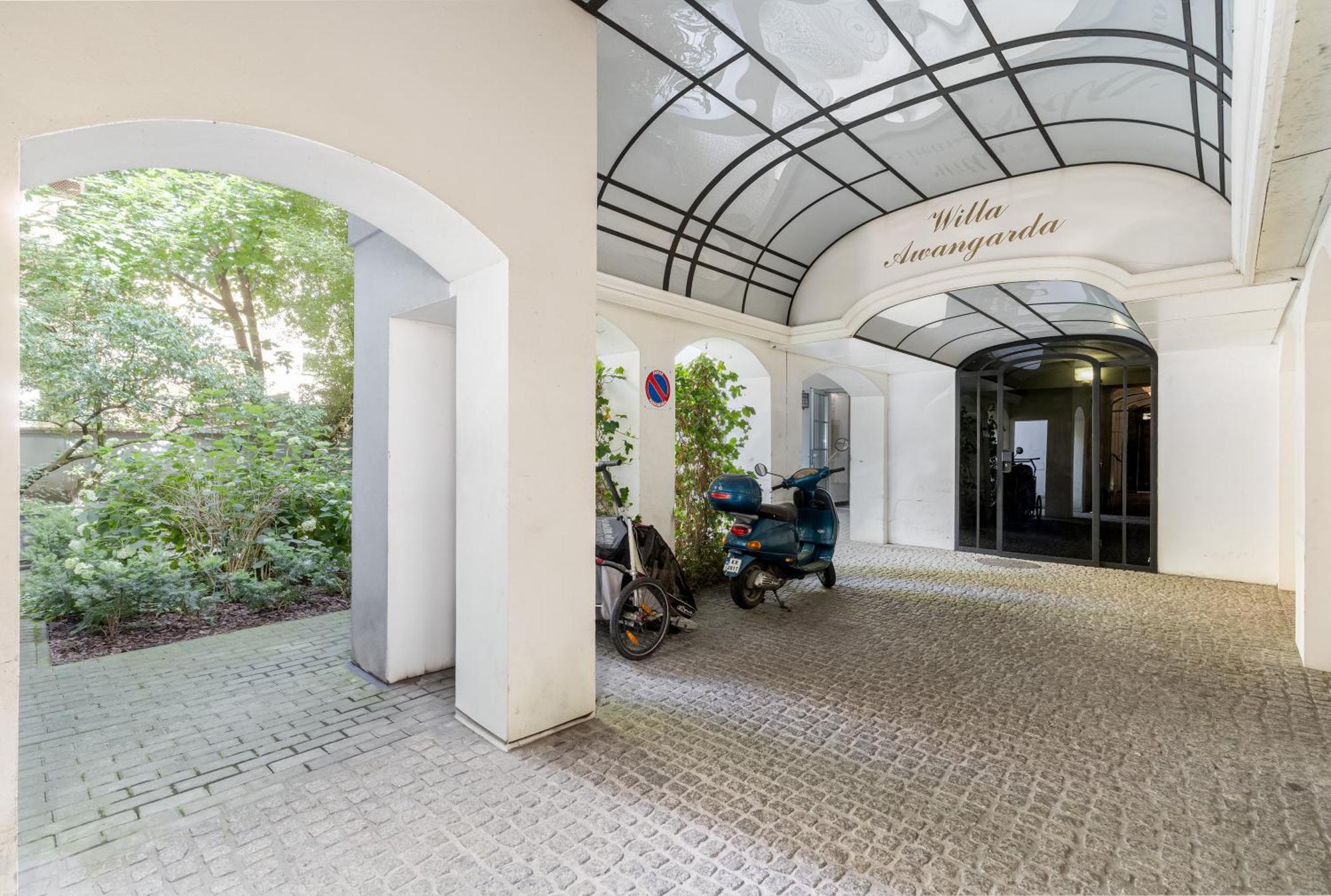 Jozefinska Two-level Apartment